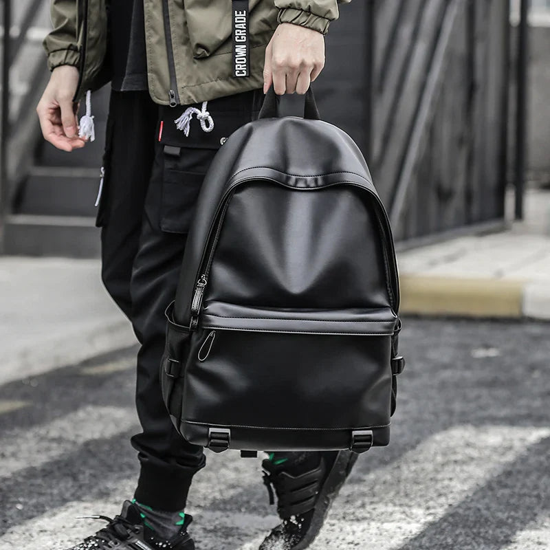 High-Quality Leather Men’s Backpack for 15.6" Laptop – Stylish and Durable for School and Leisure